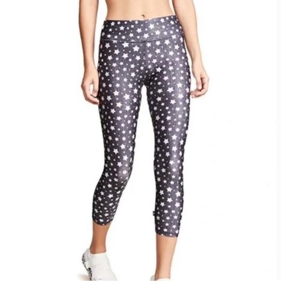 3 for $15 🌸 Terez All Over Star Print Cropped High Rise Athletic Leggings - Picture 1 of 6